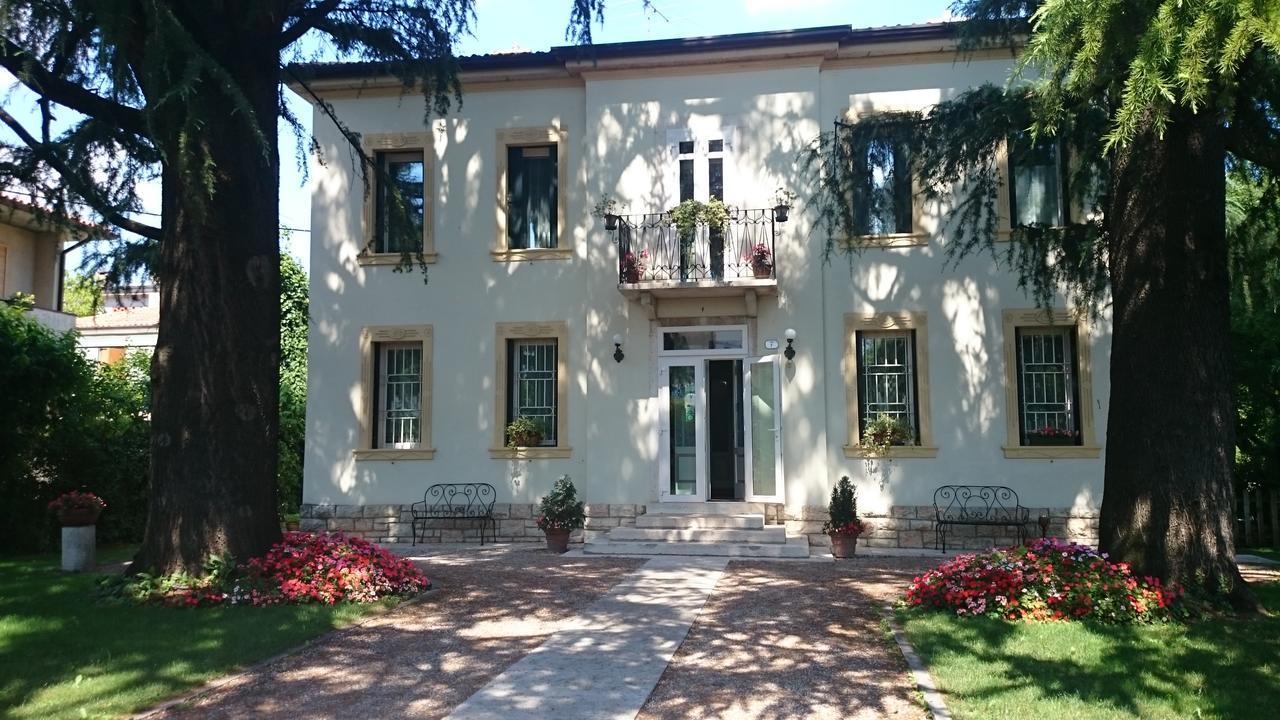 B&B Villa dei Pini Domegliara Esterno foto
