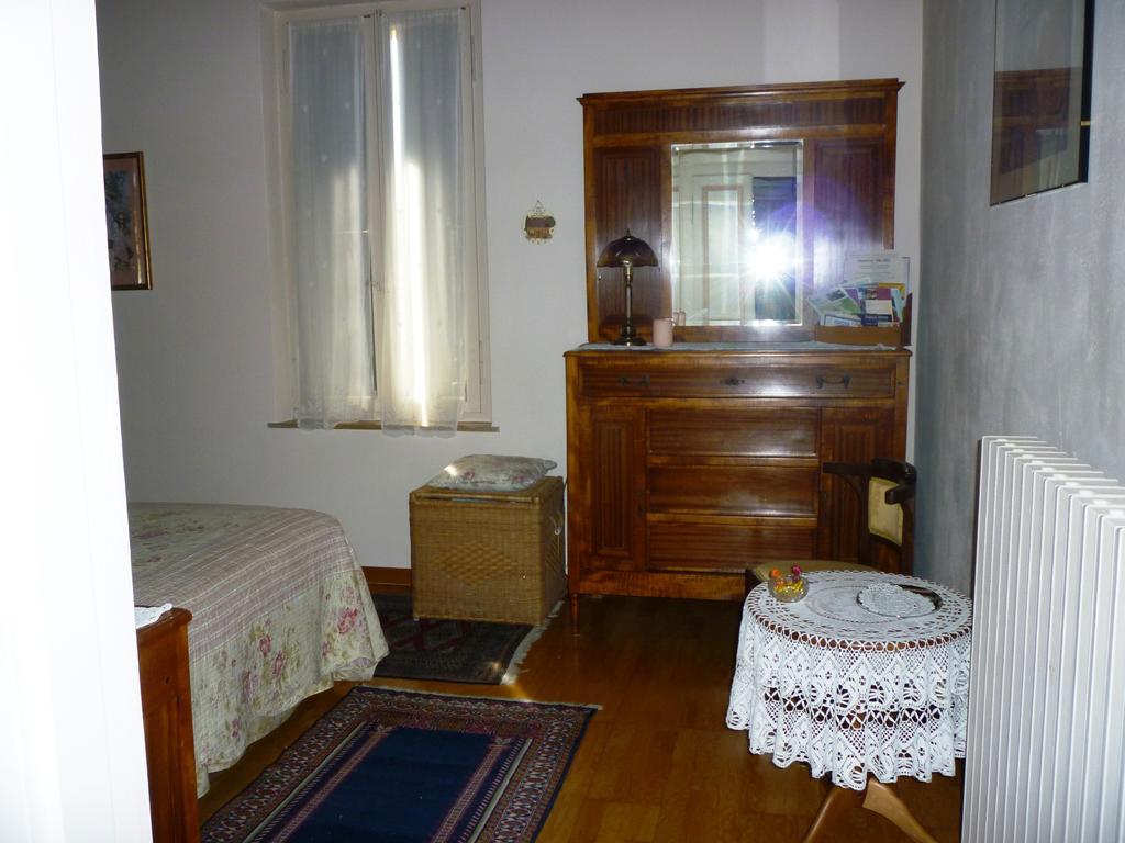 B&B Villa dei Pini Domegliara Camera foto